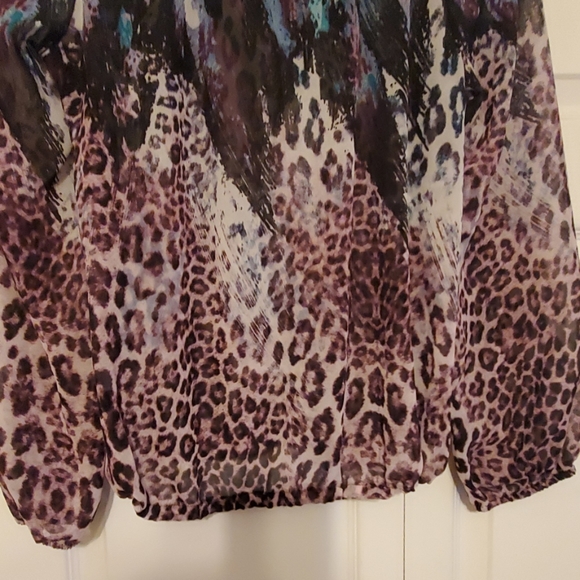 JLO PURPLE LEOPARD PRINT TOP - Picture 3 of 3